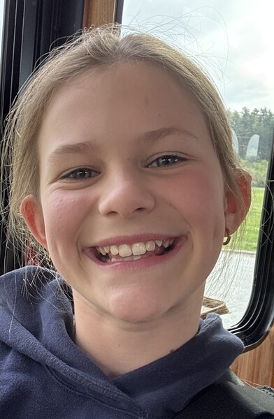 Coastline 12 BLACK (NATIONAL) 2027:    Everly